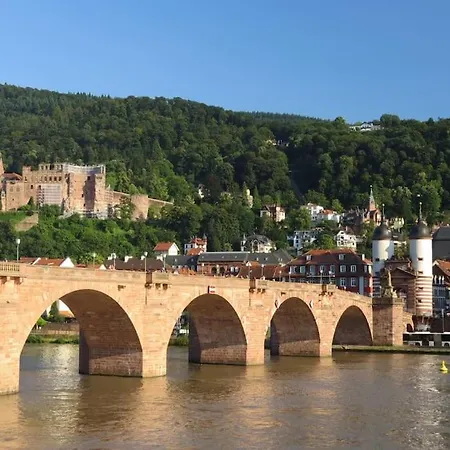 Zwischen Weinheim Und Apartmán Hemsbach